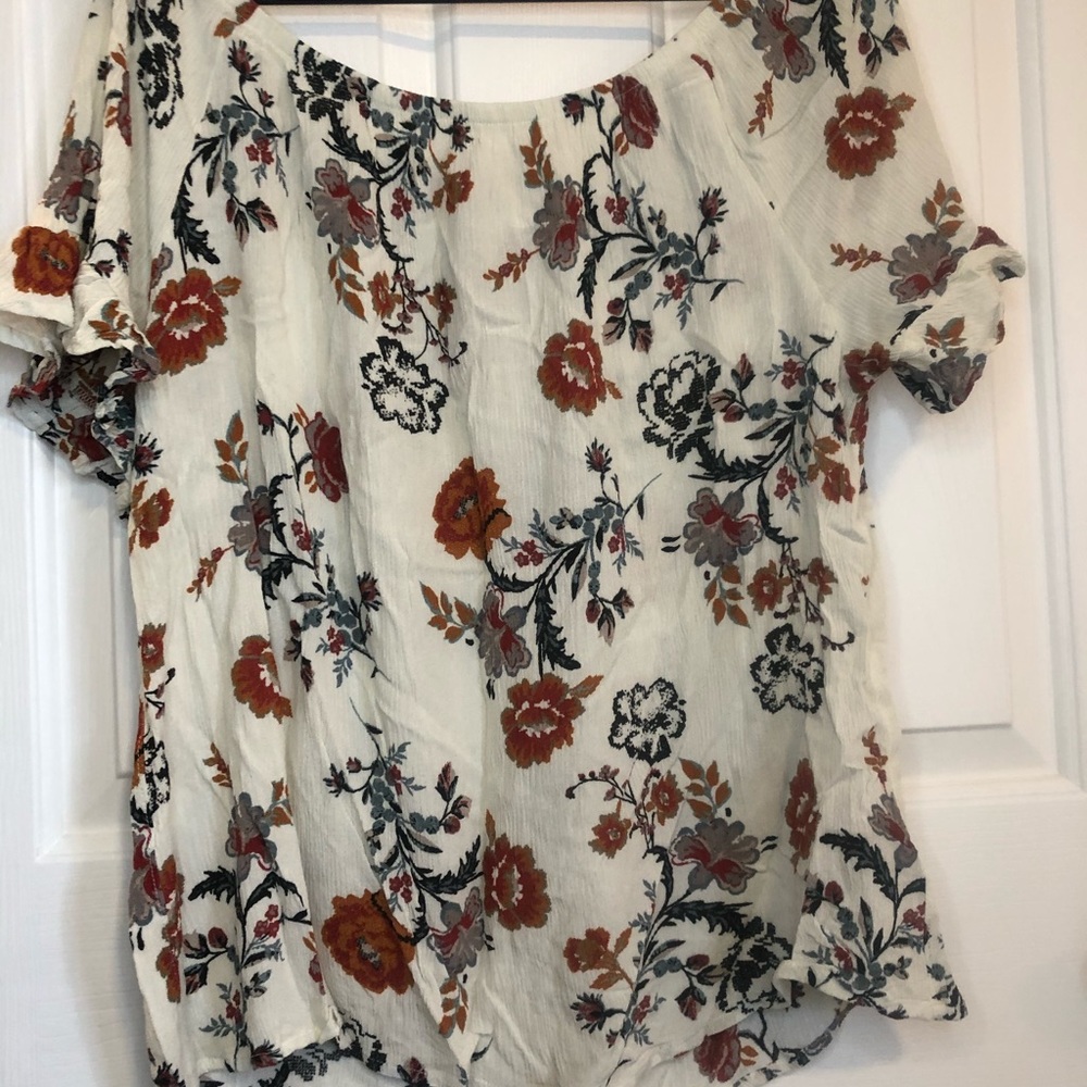 Knox rose. Size XXl. Off the shoulders.